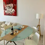 Vista Dourada Apartamento *