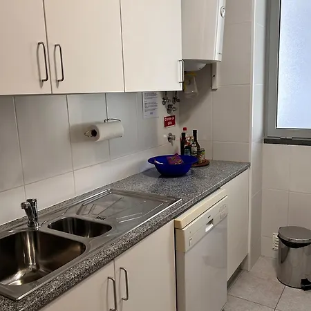 Vista Dourada Apartment *